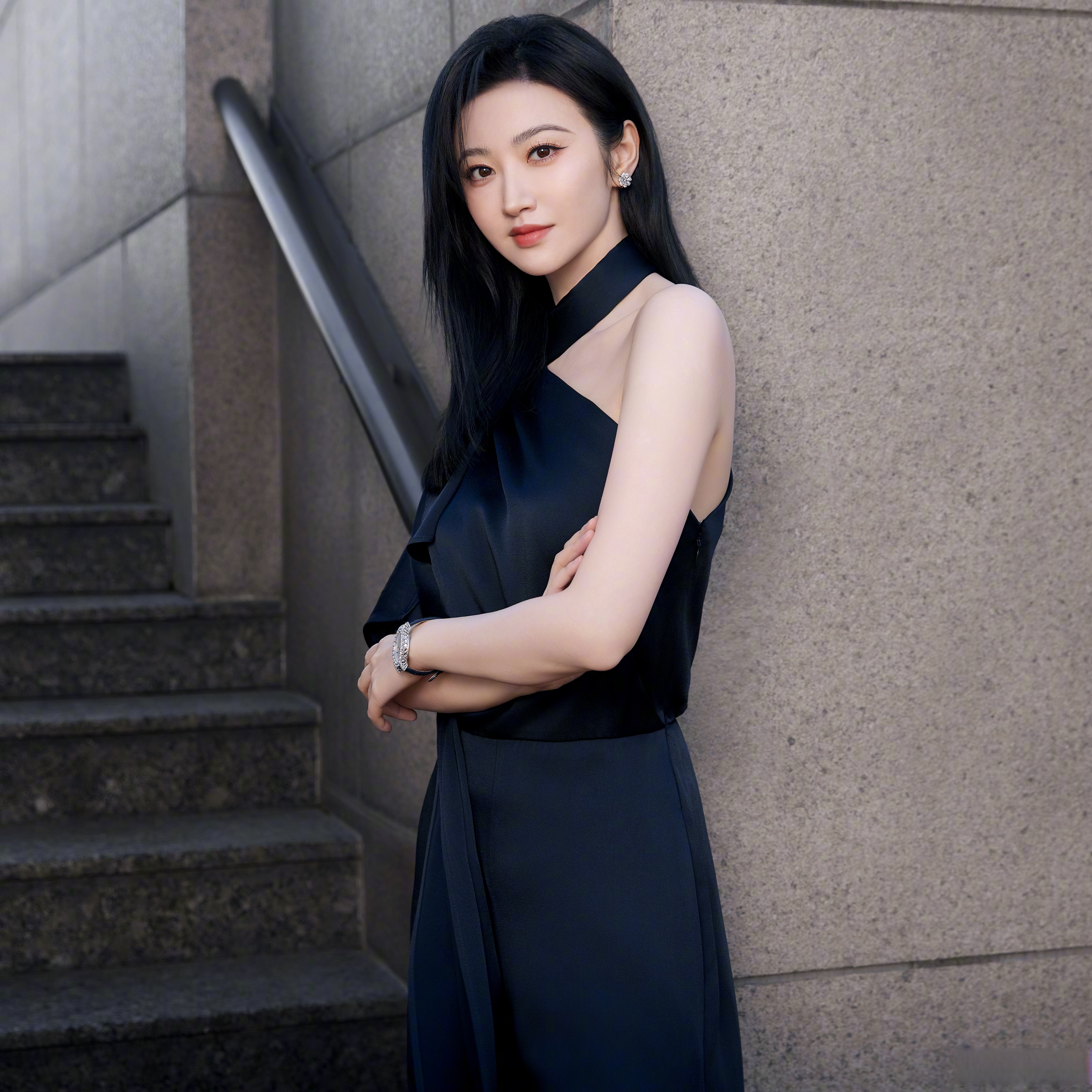 女人另类ZOOZ0，探索女性新世界
