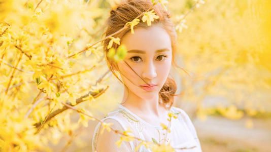 一个女的跟两个男人交往怎么办视频一个女的与两个男人的交往问题-第2张图片
