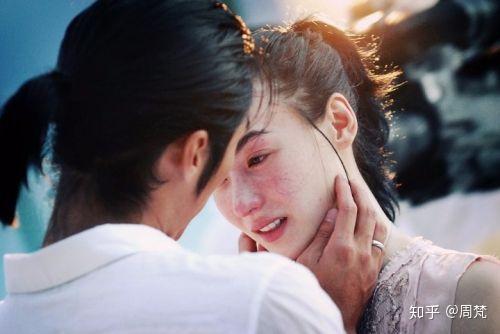 女生痛感男生深入视频背后的情感与互动
