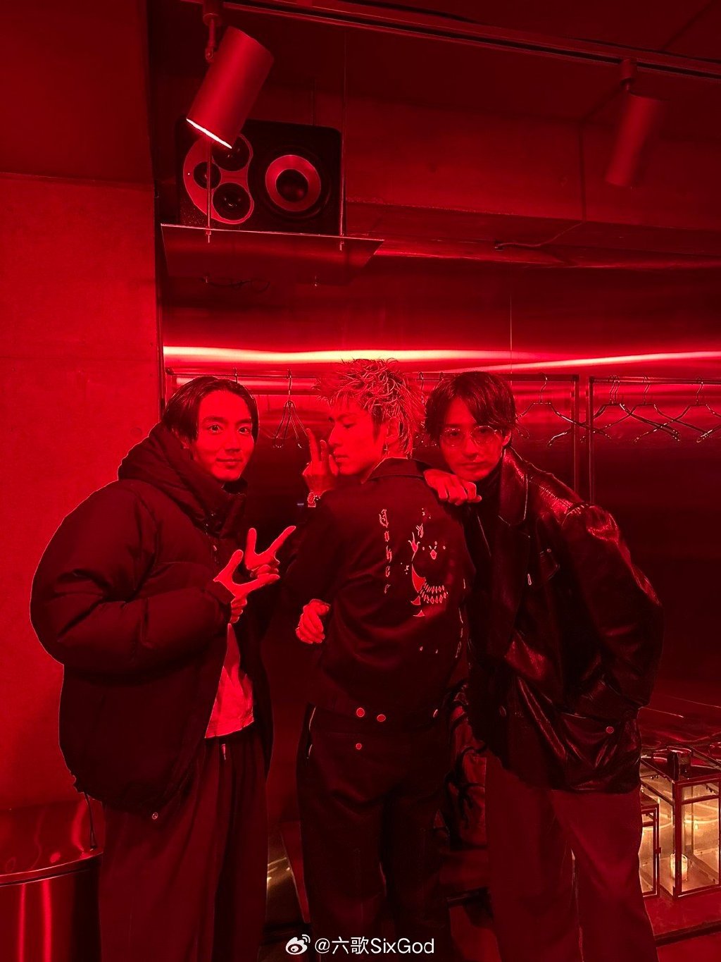 顶级RAPPER潮水日本，音乐界的璀璨之星-第1张图片
