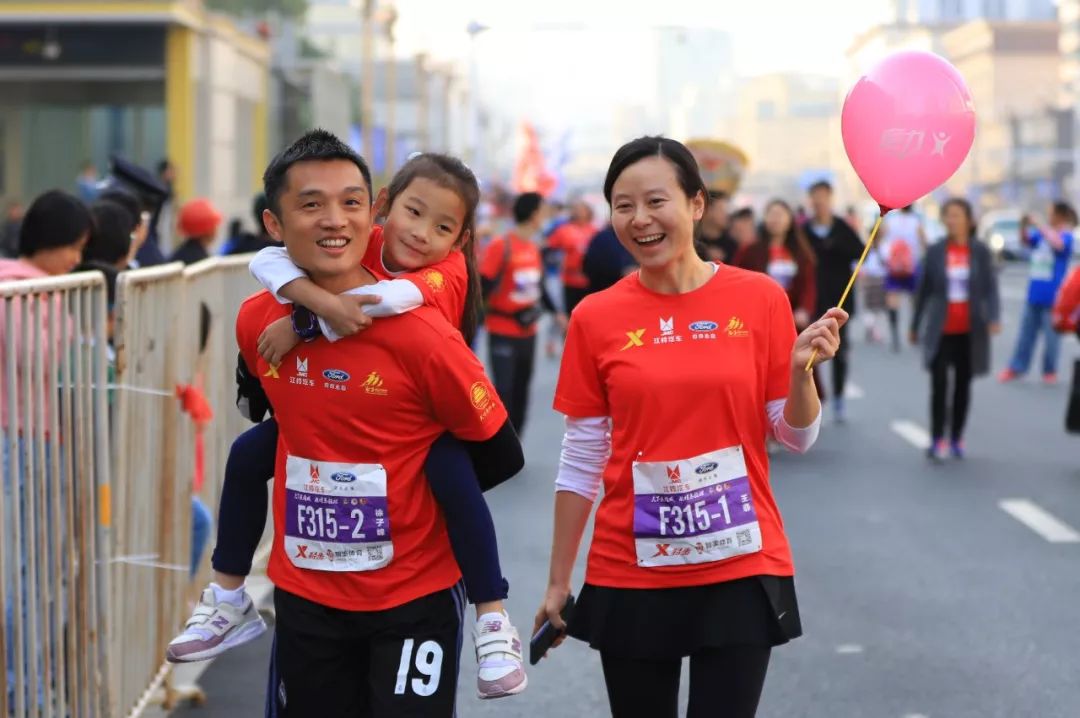2019四虎影视最新在线2019四虎影视最新在线，璀璨影视盛宴