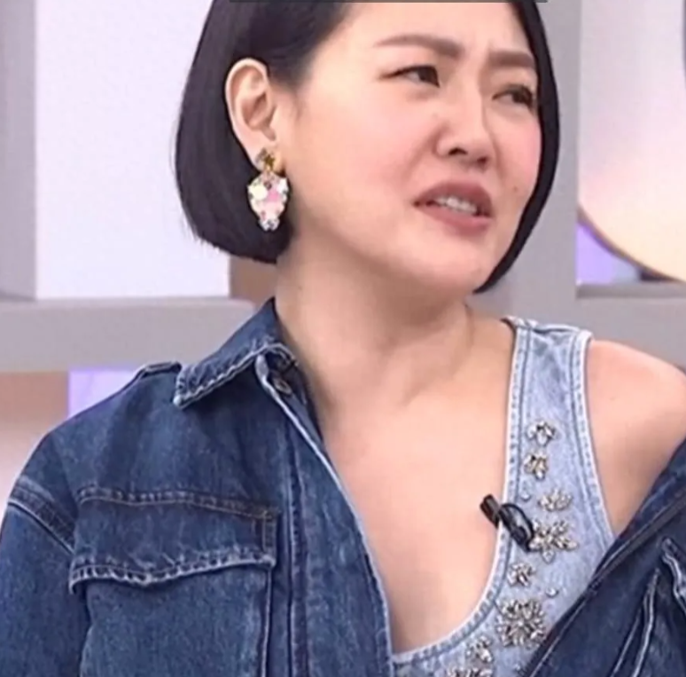 小S走光事件引发热议-第1张图片