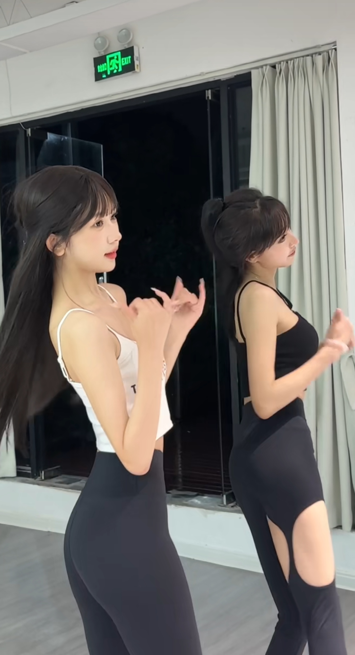 穿丝袜做瑜伽可以减肥吗穿丝袜之美-第2张图片