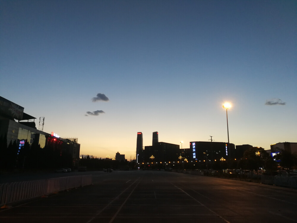 在不知疲倦的日夜里,那在不知疲倦的日夜里