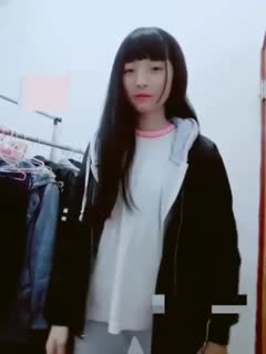 学生姝被内谢出白浆-第2张图片