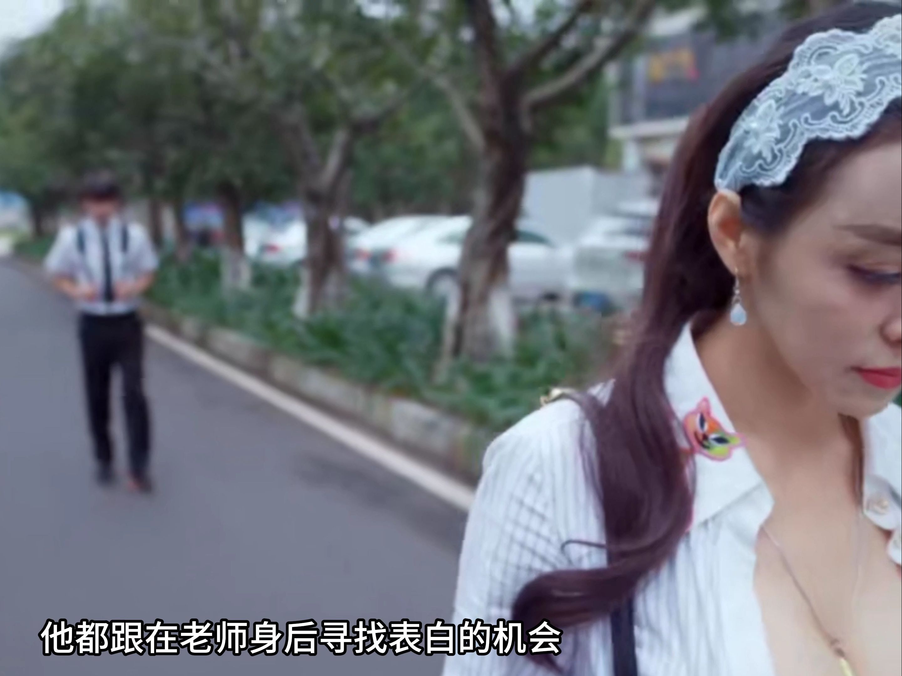 漂亮大学女老师的诱惑-第2张图片