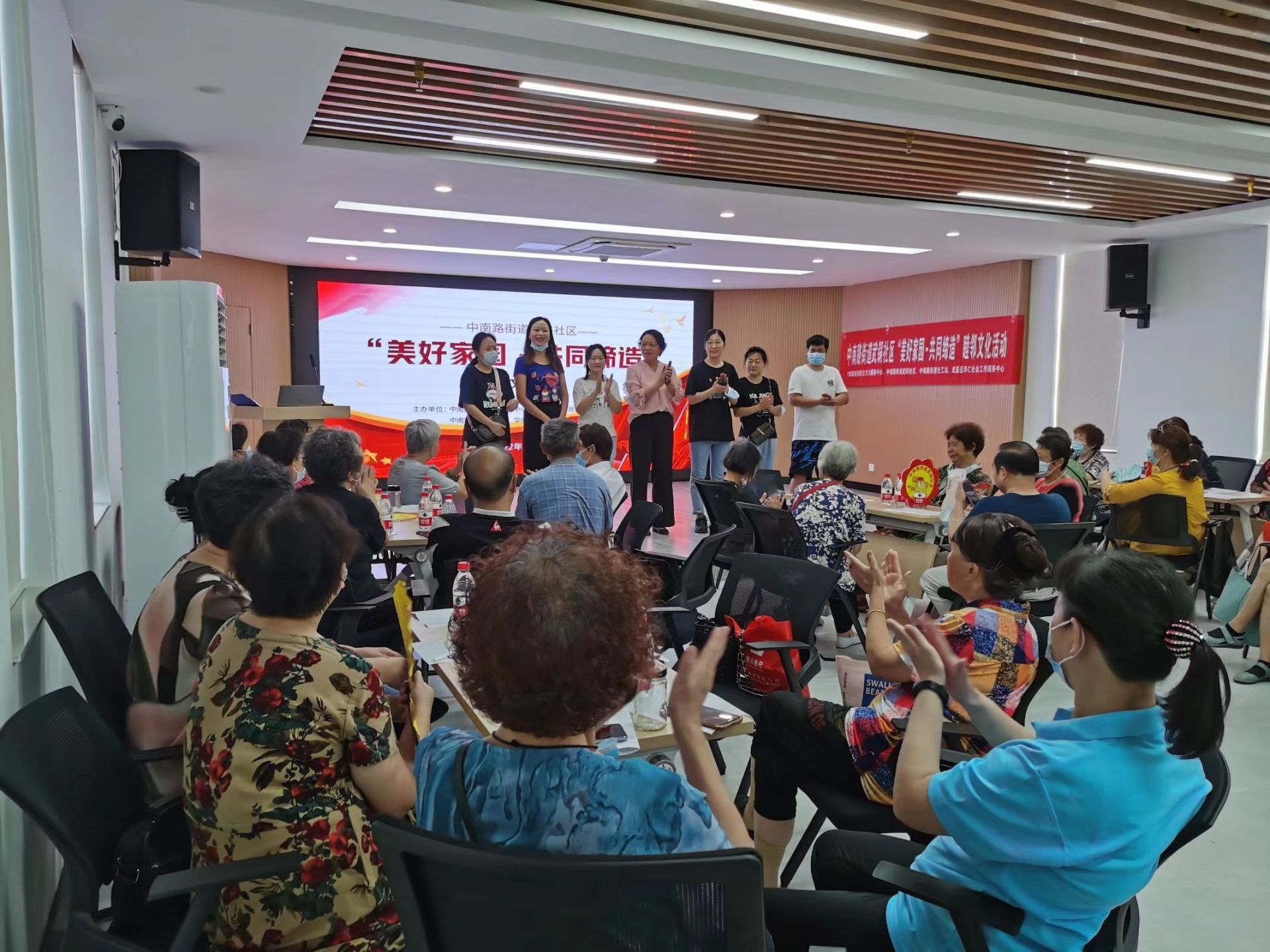 分桃社区分桃社区，和谐邻里，共筑美好家园-第1张图片