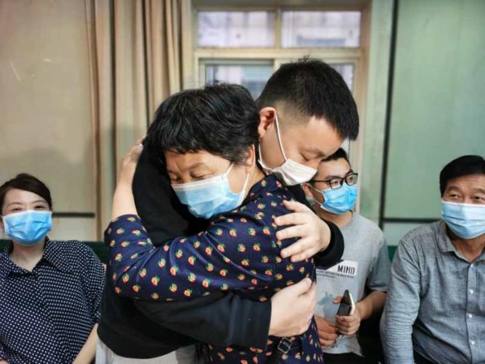 两家人换后的生活小说两家人换后的生活