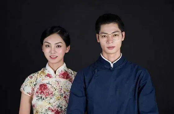 三对夫妻群取什么名字三对夫妻群P聚会