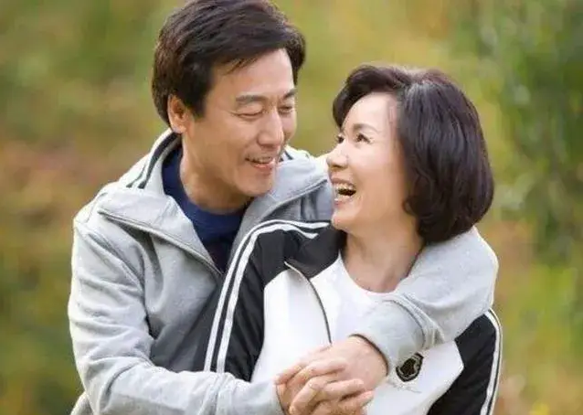 每次回娘家父亲总是与我吵架-第1张图片