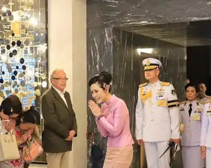 外观皮肤评估怎么写外观皮肤，塑造个性与时尚