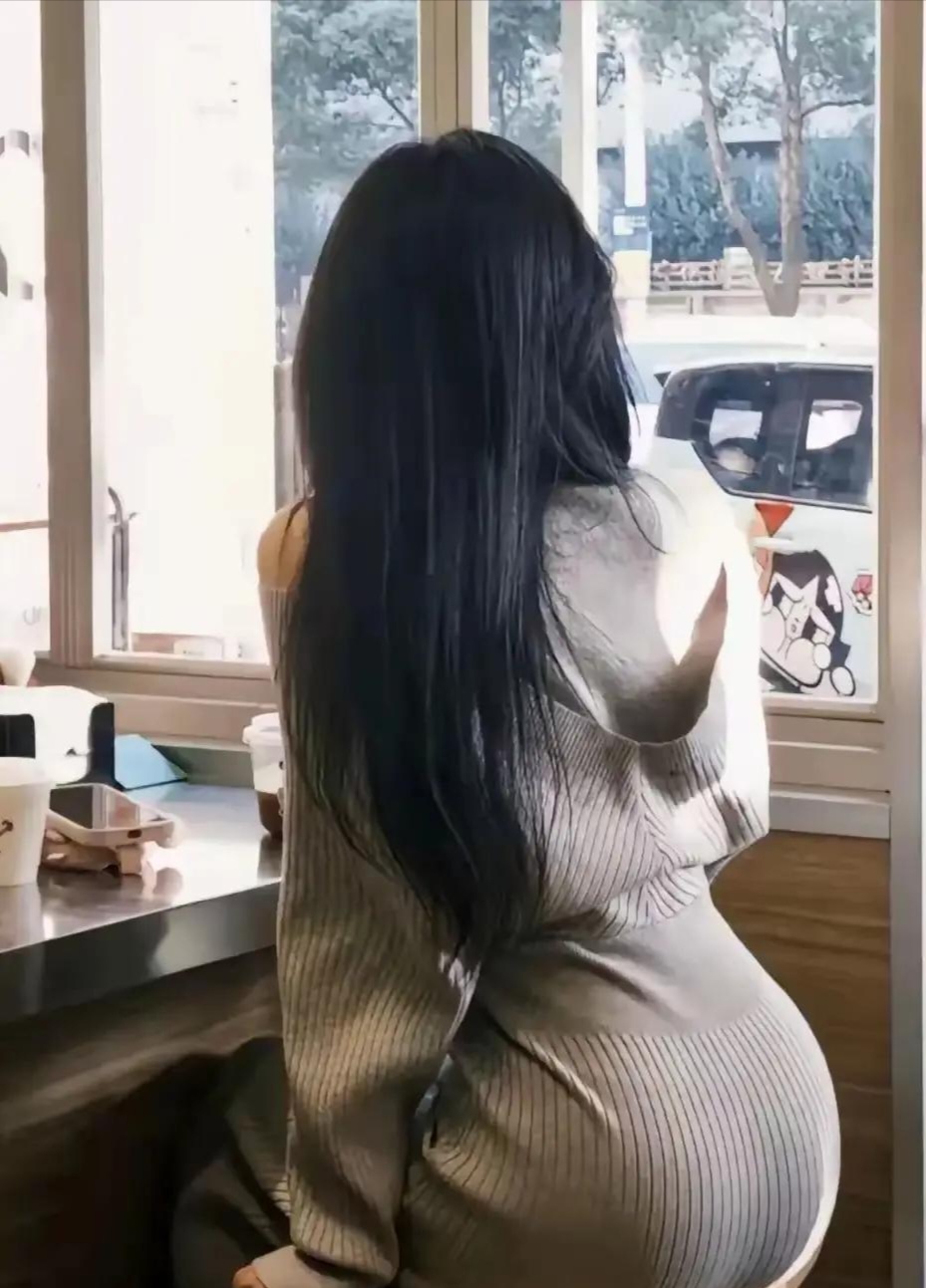 美女裸b美女裸b，诱惑与自由的交织