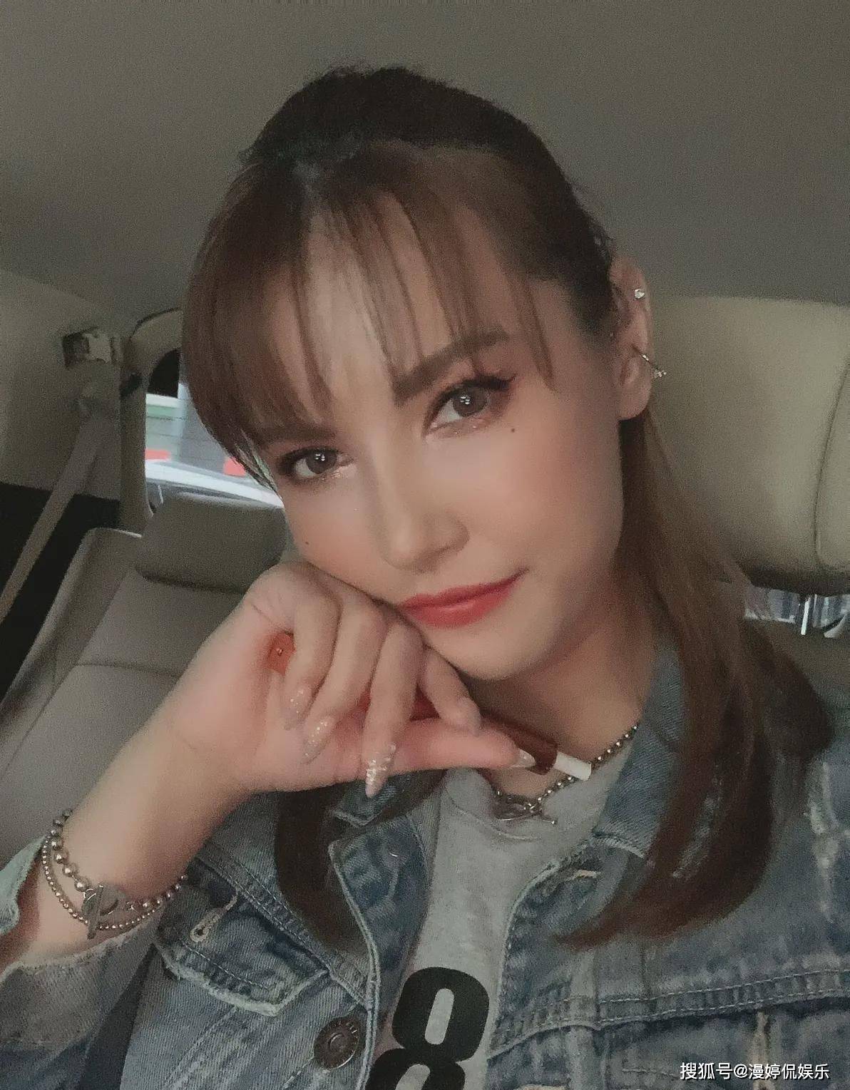 小早川玲子，才华横溢的少女
