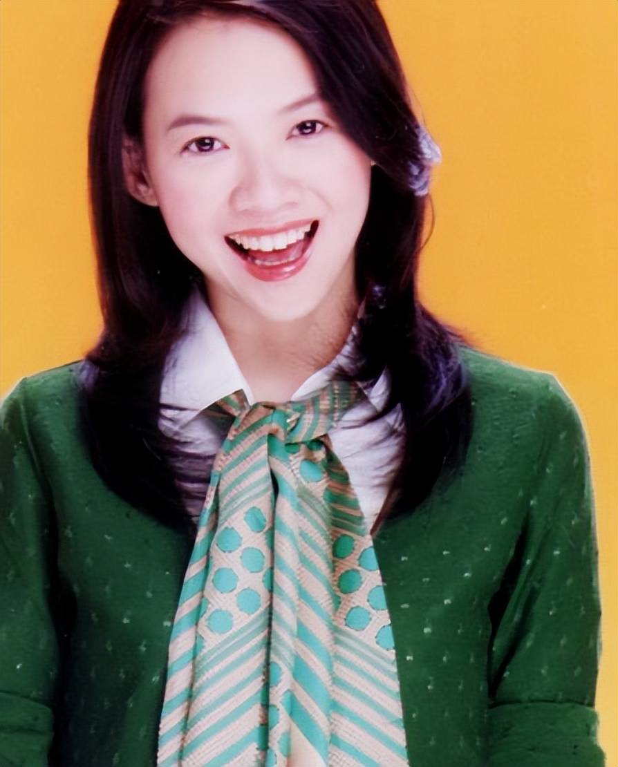 曾宝仪男友交往后才知她爸是曾志伟曾宝仪男友揭秘-第2张图片