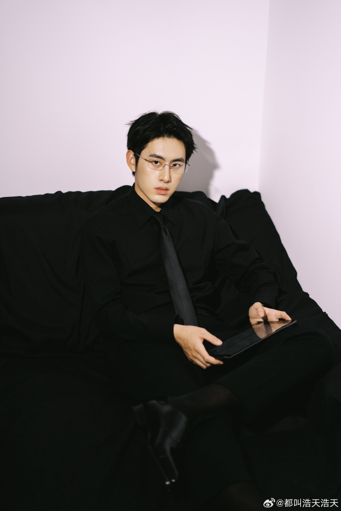 小鲜肉cp小鲜肉Gary2023男男风采-第2张图片