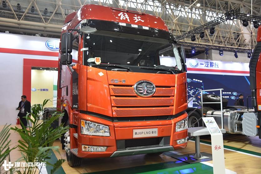 重型卡车重型卡车，现代物流与运输的先锋-第3张图片