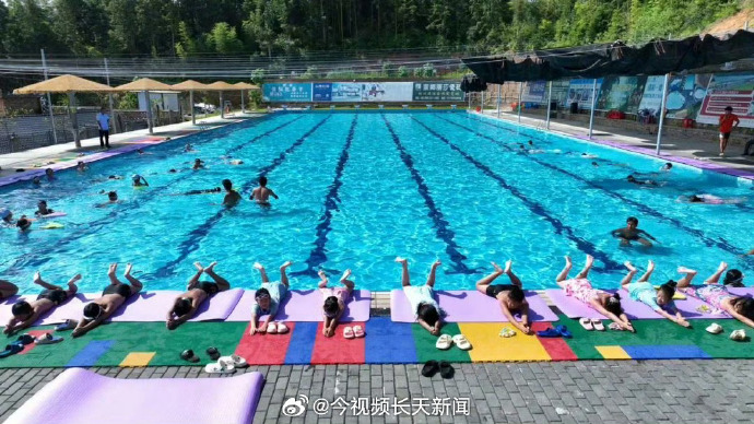 游泳被私教弄了好几次游泳私教遭遇多次困扰-第2张图片