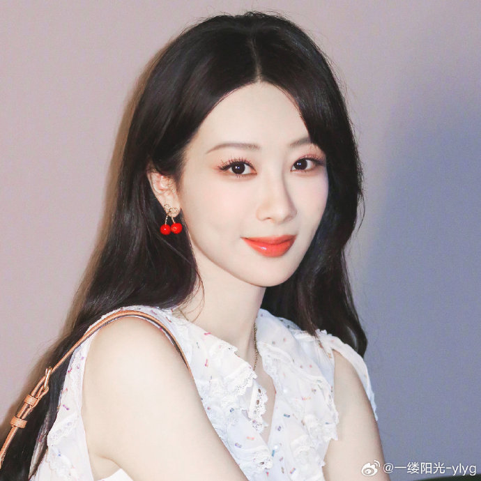 杨紫好深啊再用力一点杨紫好深啊，再用力一点-第2张图片