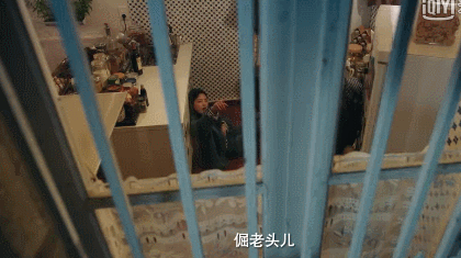美女扒开尿口让男人桶进美女扒开尿口，男人桶入神秘世界-第2张图片