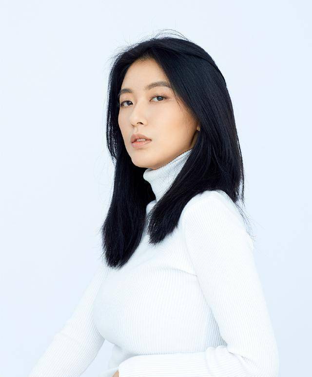 让子弹飞的女性让子弹飞中的大胸女，风情与诱惑并存-第2张图片