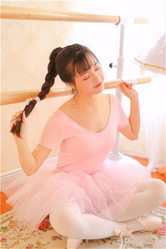 一个人的视频在线观看www免费观看一个人的视频在线观看免费体验